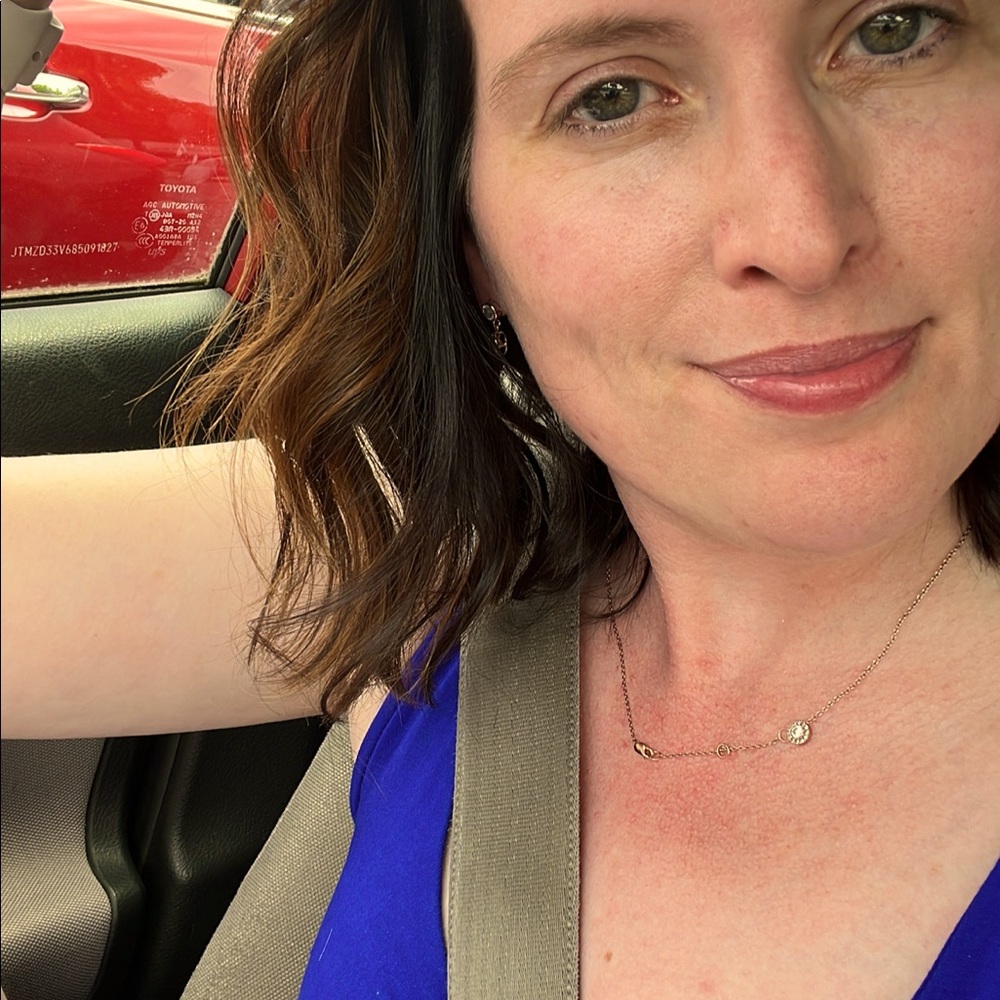 Meet your Posher, Laura